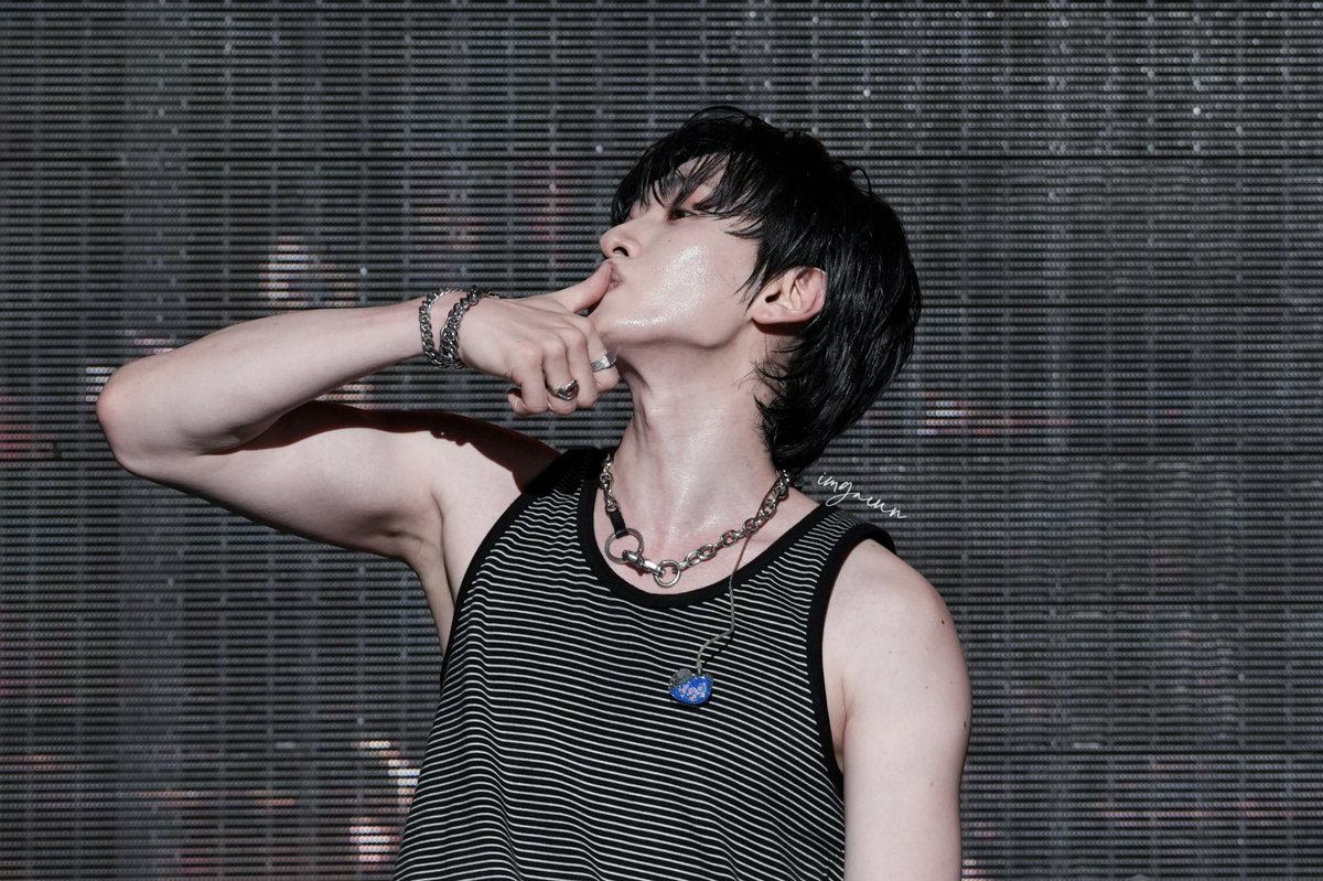 imgaeun99's tweet photo. 💋💋

260919 EUNHYUK PRE-DEBUT FANCON
‘be: WARE OF THE RABBIT’ in HONG KONG

#은혁 #EUNHYUK 

@AllRiseSilver https://t.co/NjTqR7yYlC
