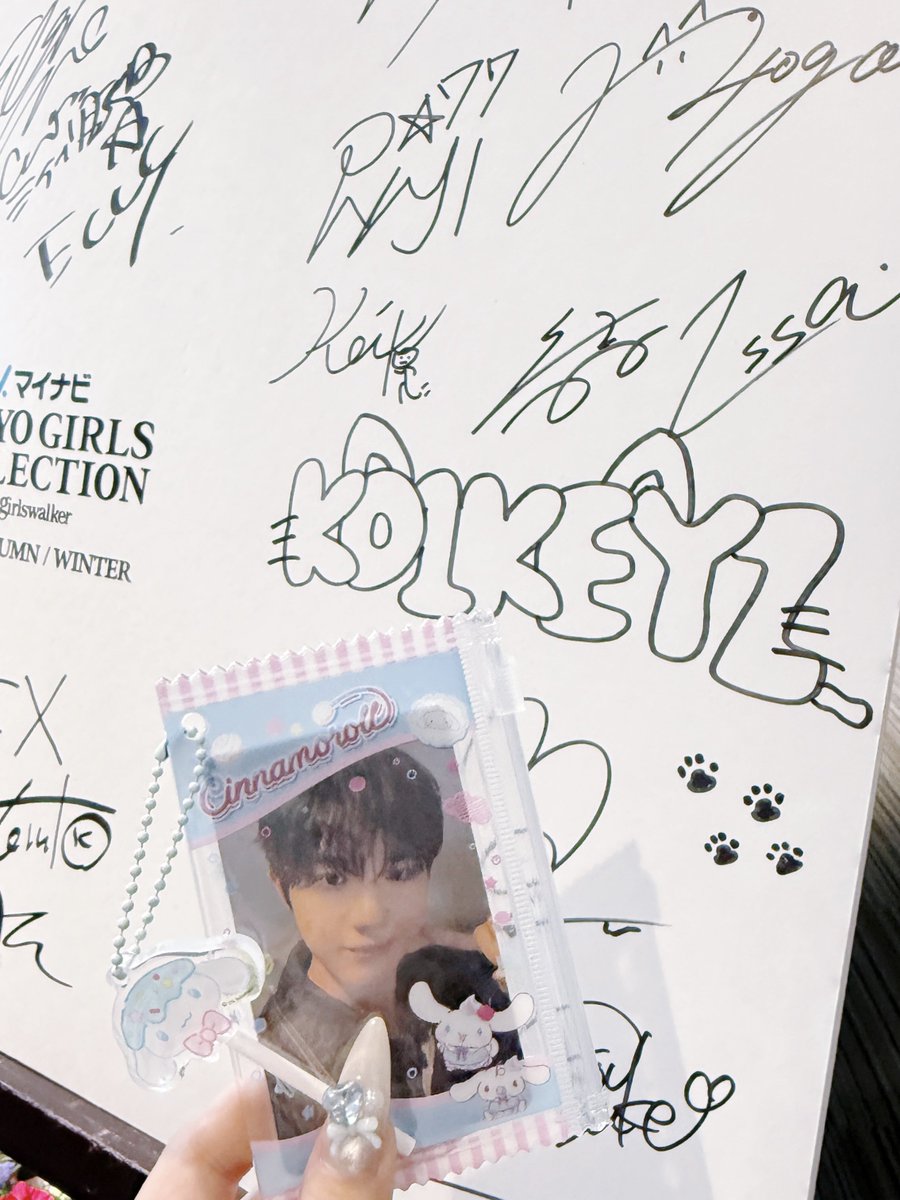 1004_1ssa's tweet photo. おひとりさますぎて写真撮らないのどうにかしてね伊冴はきょうもかわいくてえらいね🪽⟡⁺. https://t.co/I4hn9Jz2ju