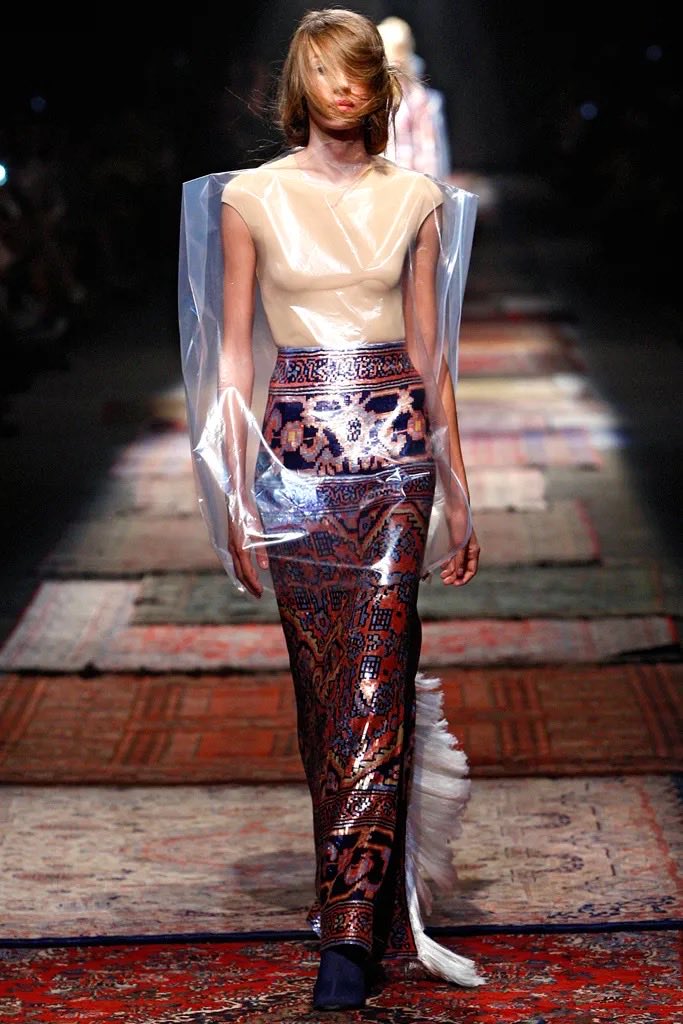 styletoast222's tweet photo. Margiela spring 2012 RTW https://t.co/U1un5ZgJbm