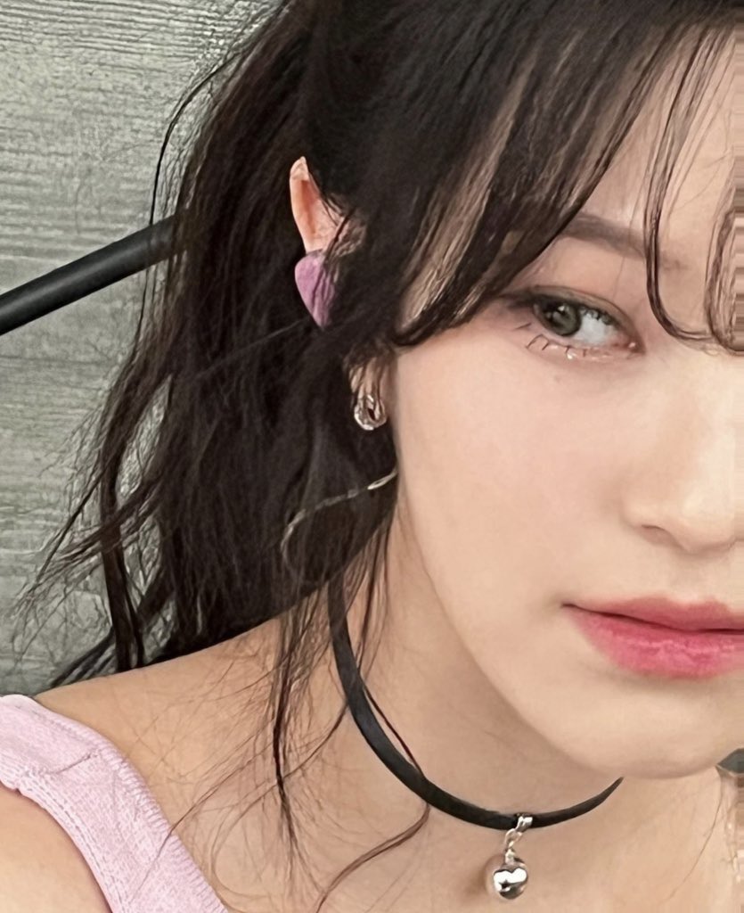 picsofjiheon's tweet photo. prettiest https://t.co/LHIawYGO4T
