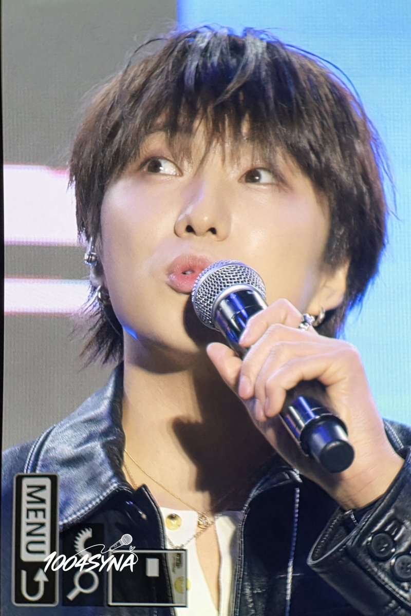 1004syna's tweet photo. 260919 서울청년주간
오늘도 왜케 멋있고 잘생기심 💙
#강승윤 #위너 #seungyoon @official_yoon_ https://t.co/LdGEjiUQAj