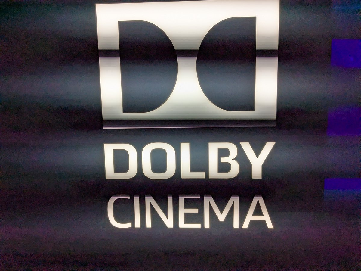 kurioturtle's tweet photo. 魔法少女まどか☆マギカ ワルプルギスの廻天をDOLBY CINEMAで観てきた
2回目という事もありある程度整理して観られたかな
まどかとほむらの物語として観ると確かに不満は有るんだけど、ワルプルギスについてちゃんと深掘りしていたし、何よりも再びまどマギの世界を味わえたのが良かった
#まどかマギカ https://t.co/cXQc3Yl5rn