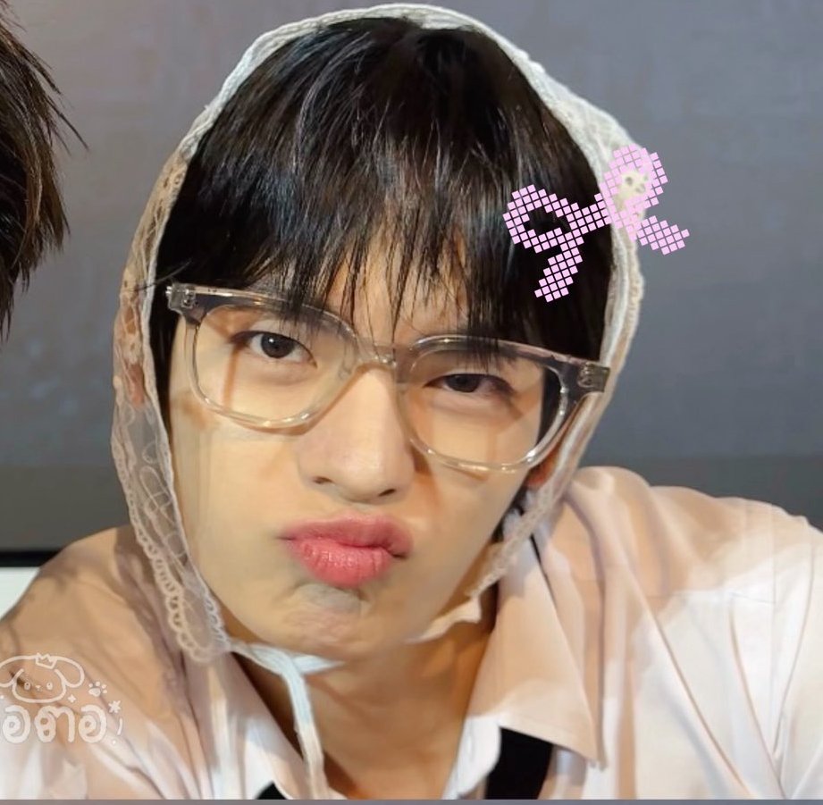 hellydolly_ tweet picture