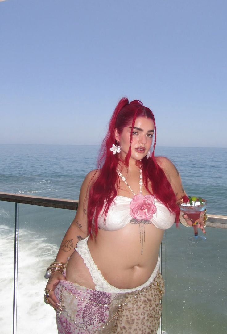 sanskari770's tweet photo. Confidence is sexy, and I'm owning it. 💋👙
#flawless https://t.co/9pVAM7IYED