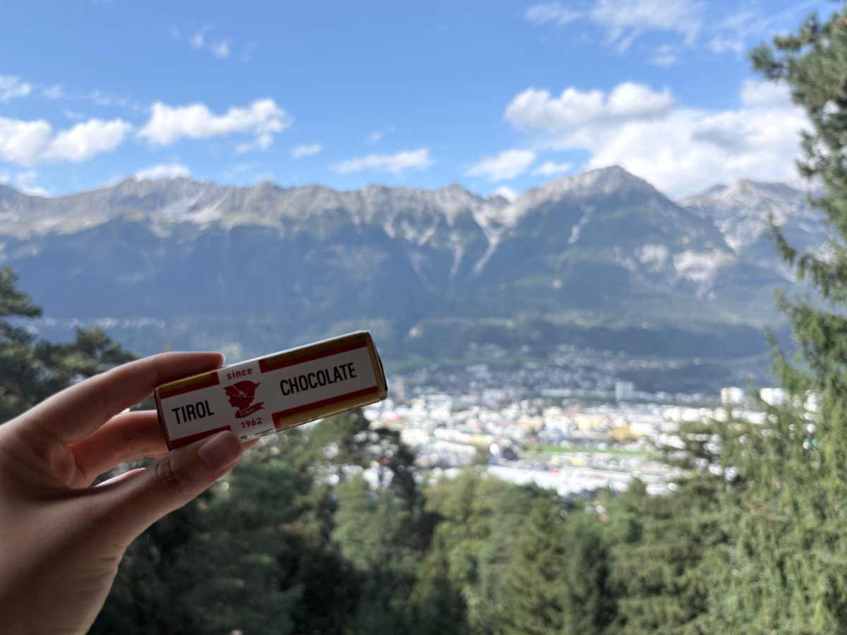 TIROL_jp's tweet photo. チロルチョコ、ここがチロル地方だよ https://t.co/9zNhkGVZC9