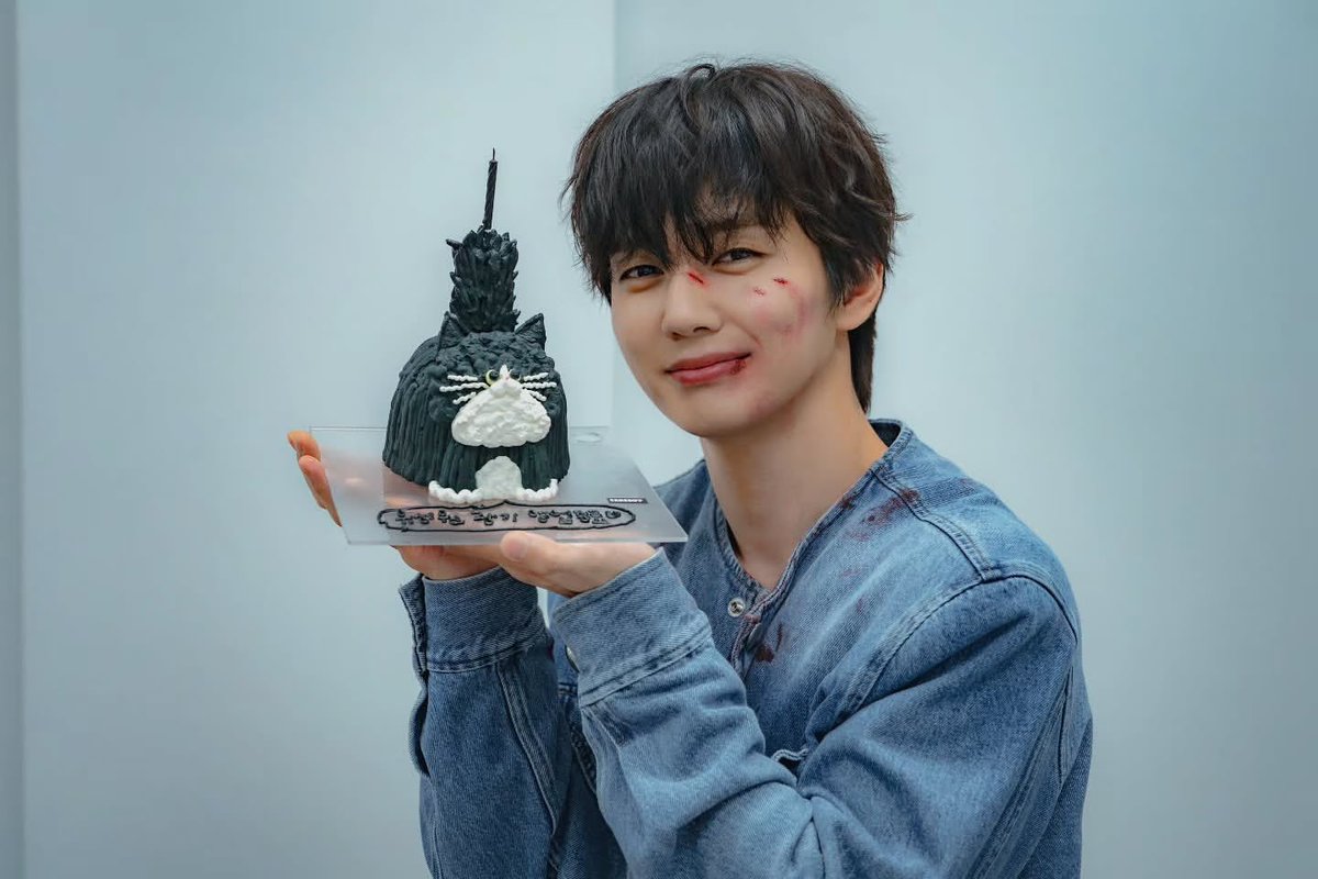 yooseunghofc_jp's tweet photo. [Instagram更新📸]

特別沢山出演したユ・ソンウォンの狂気営業終了!

https://t.co/EPr21zAIo9

#ユ・スンホ #YooSeungHo #유승호 #財閥x刑事 https://t.co/7sG12ZIyNy