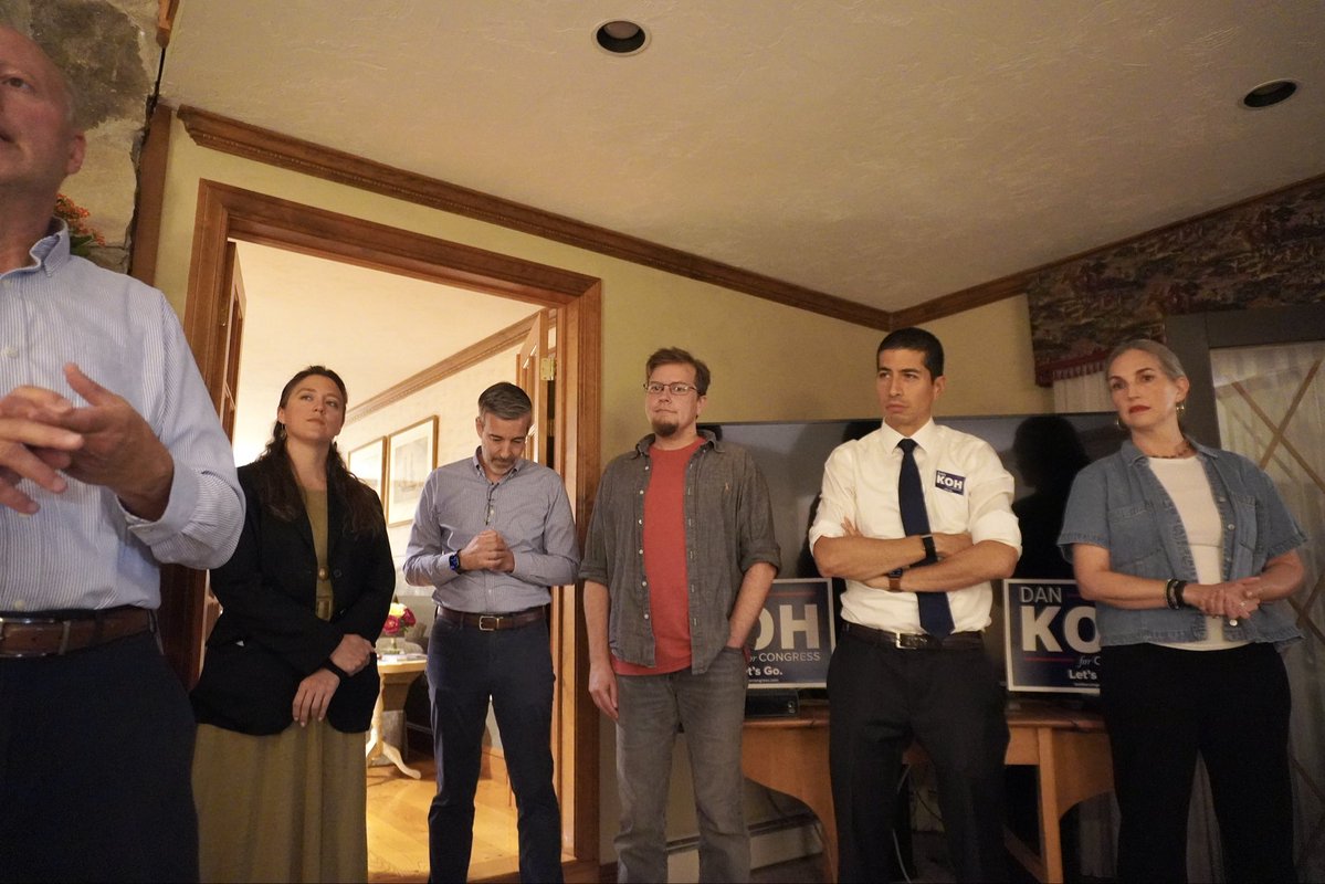 dank's tweet photo. We’re strongest when we stand together. 

So grateful to everyone who joined us last night, especially my fellow candidates John Beccia, Beth Andres-Beck, Mariah Lancaster, and Rep. Jamie Belsito, who showed up in support of our campaign and our democracy.

There’s a lot at stake this November. We need to come together, support Democrats across Massachusetts, and fight for our country.