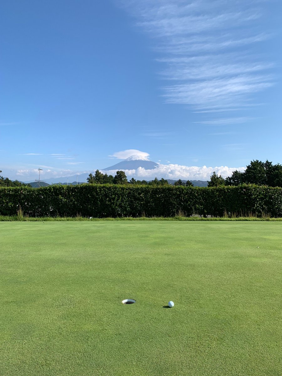 cvhijvemyoavq8's tweet photo. A busy survey ended, then I played golf at the parkland station by the quiet bridge. Under cool light, calendar overload gave way to calm stillness and simple momentum. #WorkdayGolf #OutdoorReset https://t.co/pmKz1xBX2L