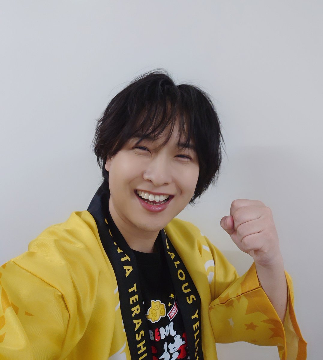 juntaterashima3's tweet photo. #アベマアニメ祭  ありがとうございました！
山形旅の記憶が鮮明に蘇ったのだ！
Blu-rayではまだ未公開の映像も楽しめるのでしっかり我々の遠征活動を確認してくれ！
そしてこのあと公開される福岡旅もお楽しみに！
では30日の生配信でまた会おう！ https://t.co/IzMsjlgRFX