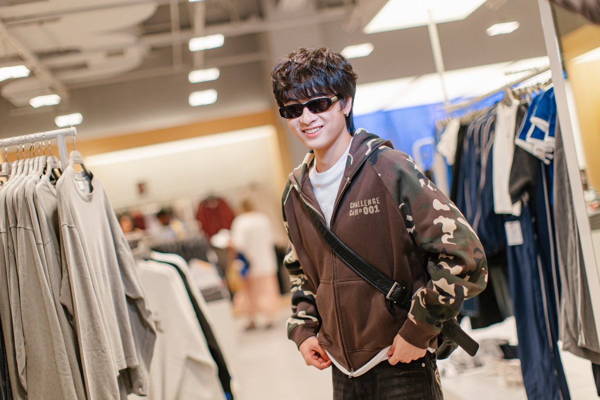 CpnLife's tweet photo. ยิ้มหวานมากค้าบอ้วรรร 🥰

#StateYourStylexWave
#StateYourStyle #ถ้าใช่ให้choose #waavetnp #CentralPattana https://t.co/yX8zxuRbNt