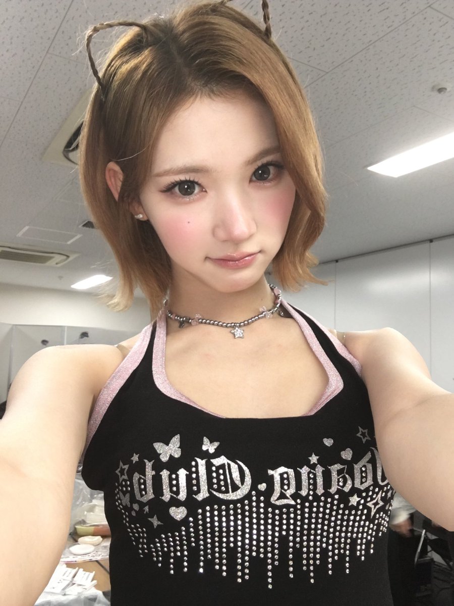 jjan_n0's tweet photo. 쮸냥이 ㅁㅊ.. https://t.co/TcRQcg9AKs