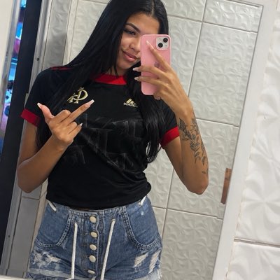 Thaissa2609's tweet photo. #NovaFotoDePerfil https://t.co/n48vCtwJex