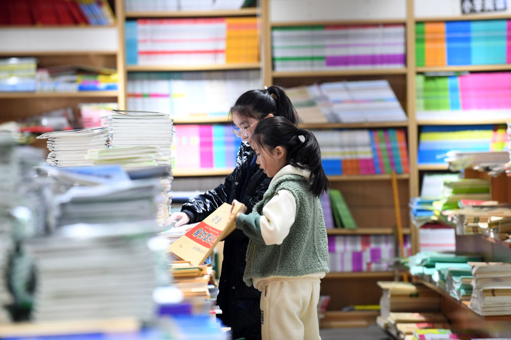 TaishaArge0uoq's tweet photo. Exciting campus book swap this Fri 12-2pm at Student Center! Bring pre-loved books, swap for new reads u0026 enjoy free snacks. All students welcome ， https://t.co/KSUcnoIKUh