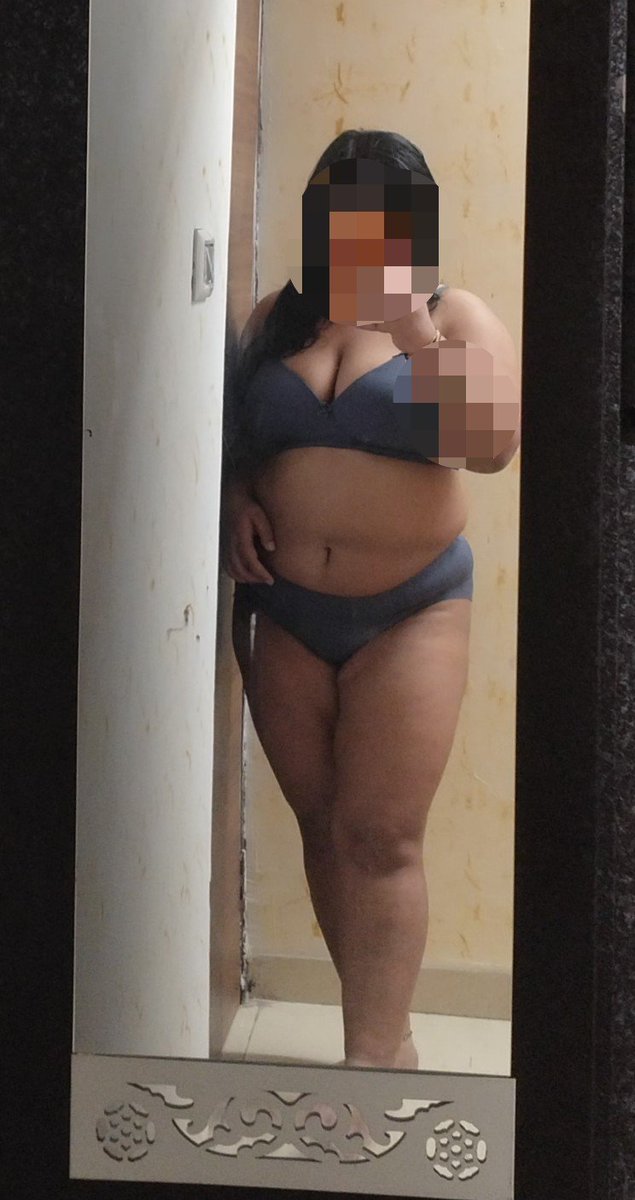 roz_jiya's tweet photo. Mirror 🪞 mirror 
Vc available dm me for fun 
@vtgvr @roz_jiya https://t.co/CW4fWwvbWp