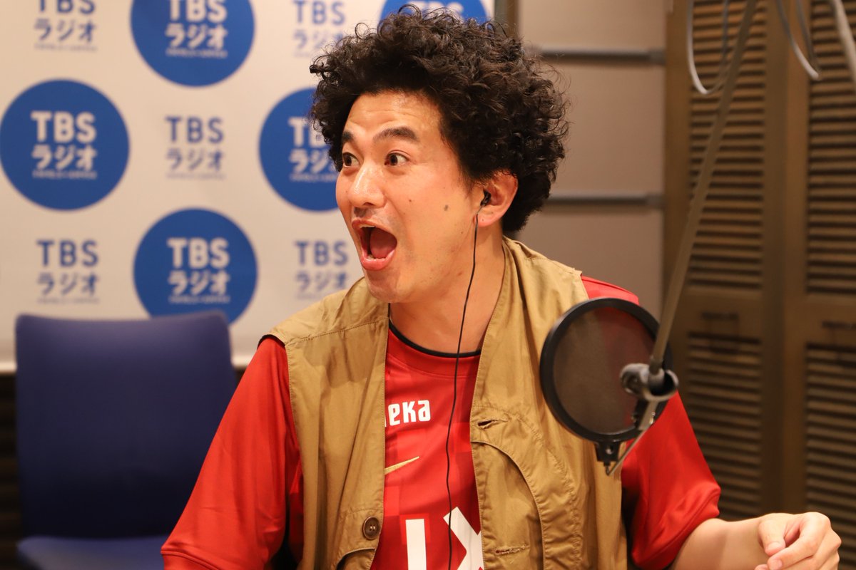radio_talkabout's tweet photo. #トークアバウト 生放送中🍌

🪄おじいちゃんがイケメンなのは
　関係ない...
🪄ちょっと古めのもの？

正解は・・
USJで沢山のミニオンのオブジェを作った！！

#カナメストーン
https://t.co/HY55vrNJV3 https://t.co/c35i5o70iw
