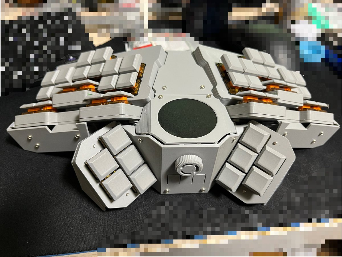 sueuegunn's tweet photo. 完成した。全ての機能がちゃんと動いてる。すごいなこの充実感は。キーマップいじるぞー。 https://t.co/2OHMvVOKKM