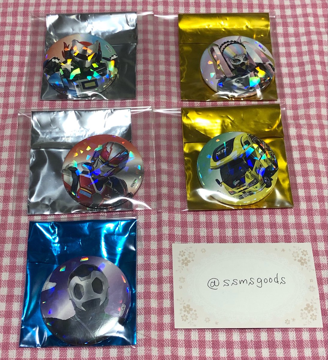 ssmsgoods's tweet photo. 【交換譲渡】ドゲンジャーズ キラキラドゲ缶バッジ

譲→ヤマシロン、ユズユズ、ビンチョウファイヤー、ドゲナッツ、カラミー
求→キタキュウマンメタル、ガルフ、ガリア、ラブカ大佐>>定価

ドゲコン２日目両部参加します。
手渡し可能です。 https://t.co/u35byyWtsw