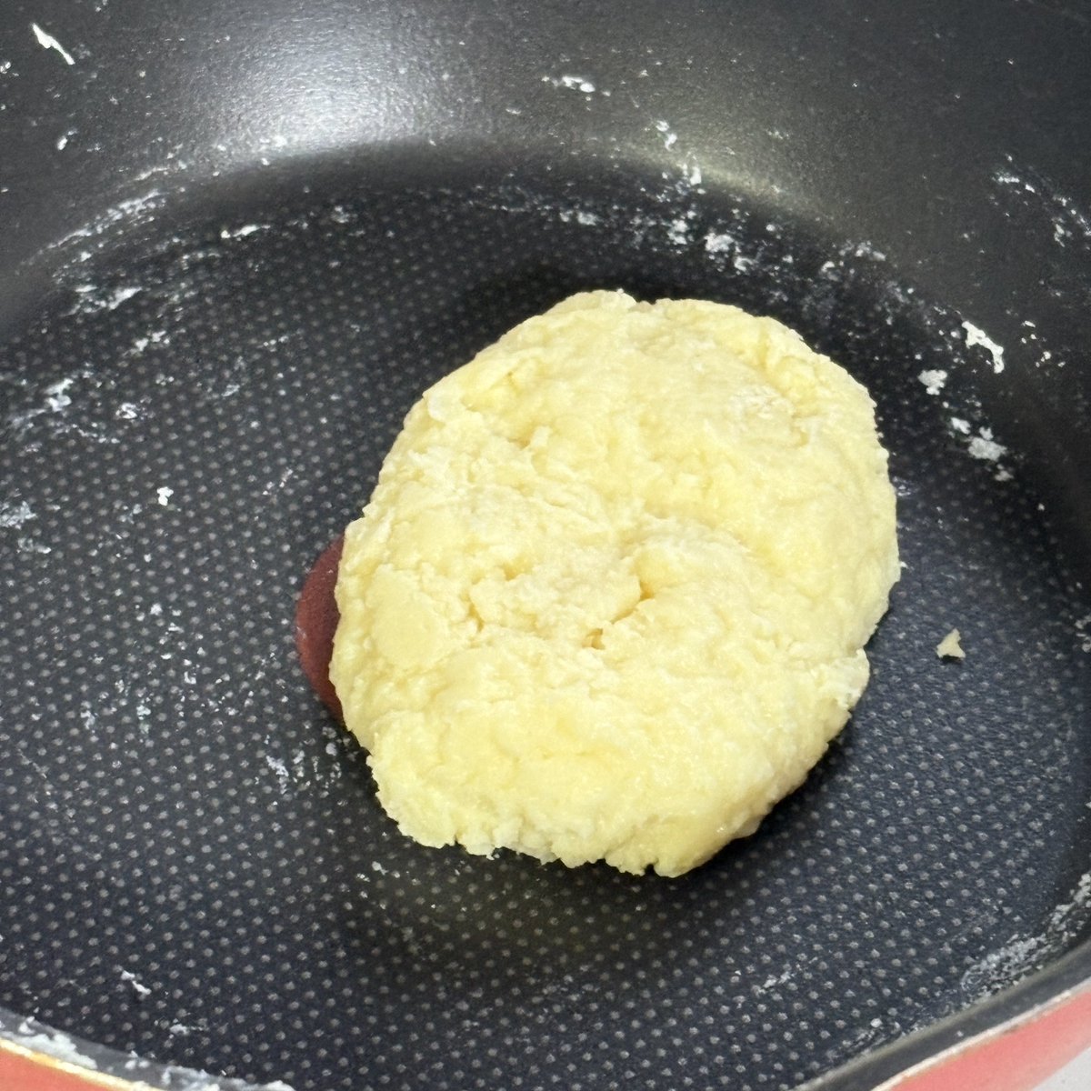 kanikamacarp's tweet photo. #おいしいと言って　#埴輪編
作中にでてくる飛鳥の蘇
牛乳がたくさんあったので
レシピ通りに作ったよ
これが、濃すぎずちょうどいい甘さ
そして、サクサクなチーズ感

我が家の新入社員（一歳）でも食べれる https://t.co/3MPDfzjTwB