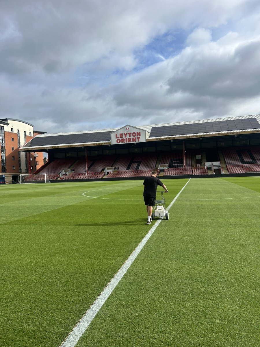 Greenblades_'s tweet photo. Ready for today’s fixture @leytonorientfc https://t.co/2Fs5b6jJpj