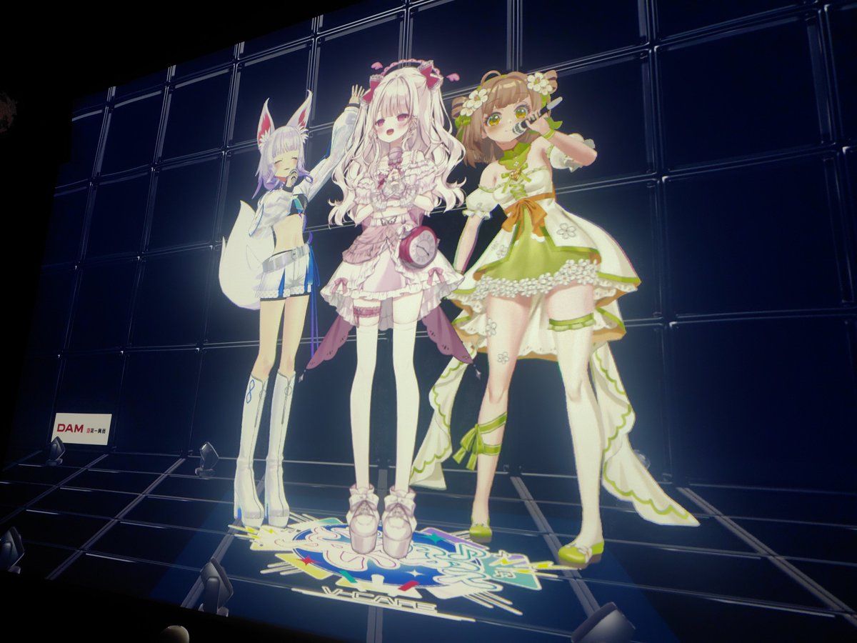penatama23's tweet photo. 後半組もかわいい　
#ぶいかふぇ https://t.co/uujEMtwRGk