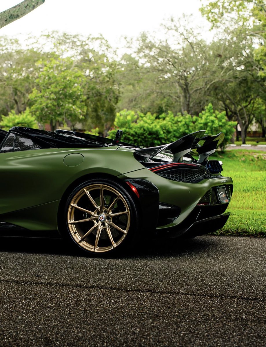LuxuryCars365's tweet photo. McLaren 765LT 🌿 https://t.co/U7C2ogPmJY