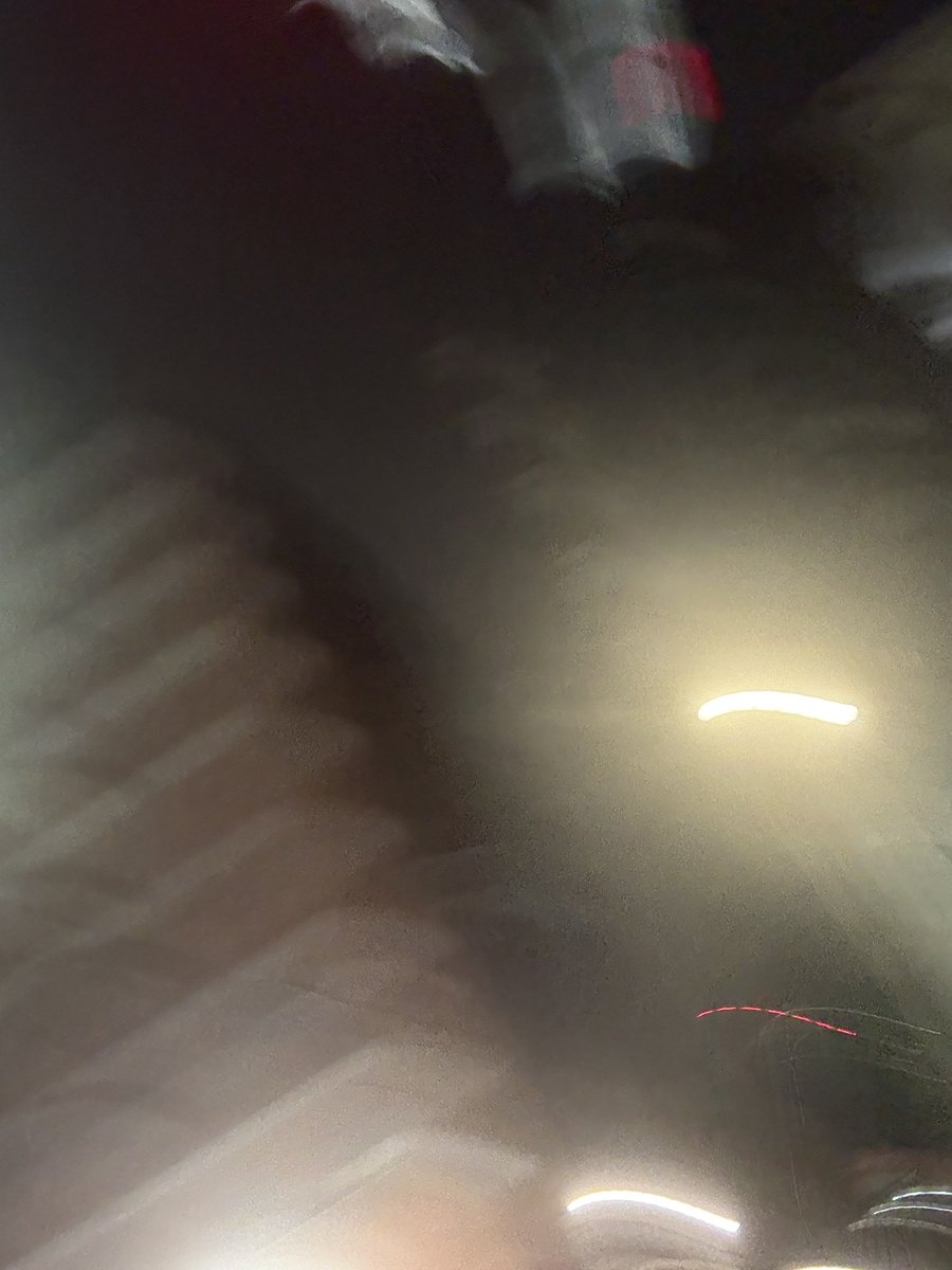 PeterpanFujita's tweet photo. 昨日久々自転車乗ってコケたんやけどスマホが勝手に作動して一部始終の写真を外カメで撮ってた。

全治1週間🤕 https://t.co/EsgBcYyl1U