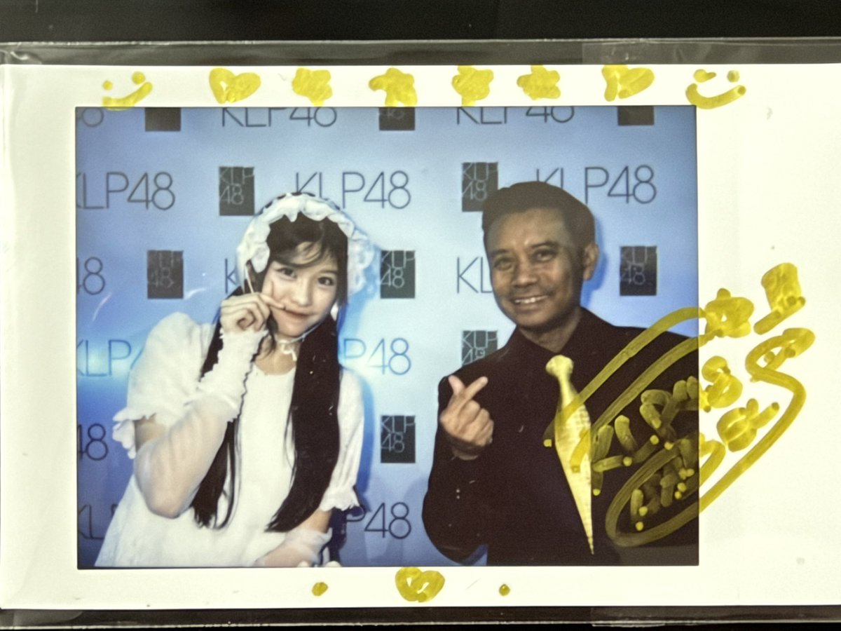 herumiklp48's tweet photo. I wear this because it is a memories dress for KLP48 dinner and Isabel sits at my table. So yeah, thatβs why I wear this. Thanks Isabel for an unforgettable birthday party event last night! β€οΈπ¦’
@isabel_klp48
#IsabelKLP48
#KLP48 https://t.co/mlLMhW8BiU
