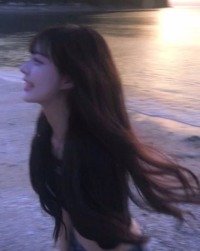 bdrgop's tweet photo. なんか昨日から夫がミセスの動画見まくってるらしく🤩
「POPS楽しみだね〜」とか「入門編プレイリスト、あれ入門編じゃなくね？」とか「元貴歌うますぎ〜」とか言ってくれて嬉しい🥹 https://t.co/Z8hdUbTovA