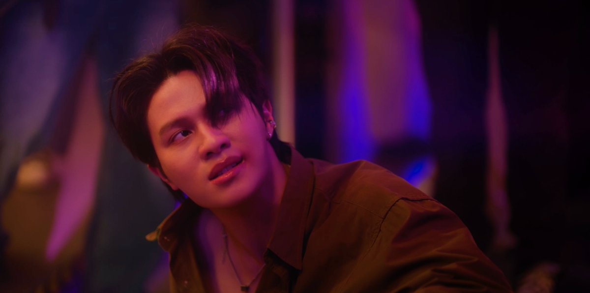 GMMTV's tweet photo. ใครมันจะไปเอนจอยฉากดราม่าล่ะ ดีนก็ 🥺
#YouManiacSeriesEP4
@Williamjkp1 @EstRvp https://t.co/5wp4X7f1SK