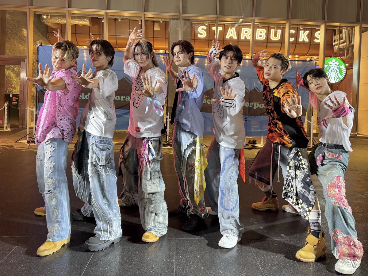 seven_deuce_OA's tweet photo. ✨御礼✨

「rock field ULTRA LIVE 2026 KABUKICHO」

ご来場いただいたRIVERzの皆さま🤴🏻👸🏻
誠にありがとうございました！！

本日の撮影タイムの動画や写真は
#SevenDeuce #セブデュ
を必ず付けてぜひSNSでシェアしてね📸✨

次回のイベントは、
9/22(火祝)「#72のストレートフラッシュ 」

皆様のご来場お待ちしております！🃏

----------------------------------
《番組観覧について》※生配信はございません。

🗓️日時：
2026/9/22(火祝)受付 12:30 / 開場 12:50
🎥番組観覧：
13:00〜14:00
👦🏻物販・ミーグリ：
14:10〜15:40 (予定)

📍会場：
WALLOP放送局 3F
東京都墨田区業平4-16-6(押上駅から徒歩2分)

🎫観覧チケット：
https://t.co/AsVppEzw3z

3,500円 (整理番号券・先着販売)
※1〜4枚まで選択可

-———————————

✅最新スケジュール一覧はこちら
https://t.co/gsAPShWlx4

#SevenDeuce #セブデュ