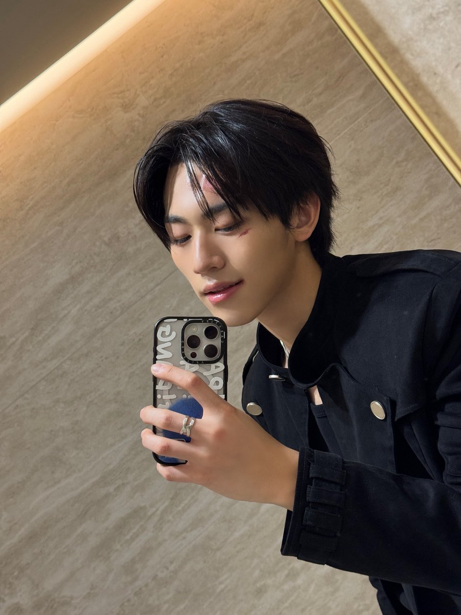 82jerryyy's tweet photo. 오늘 사진이래
존예ㅜ https://t.co/k9LGF9UMCv