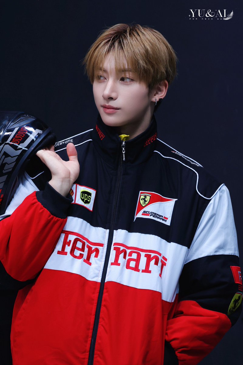 yuandai0427's tweet photo. 260919 Fansign HQ5

レーシングの王子様🏎️

#NEXZ #YU 
#ユウ #유우 
#ネクスジ #넥스지 https://t.co/GSUYdFDHWH