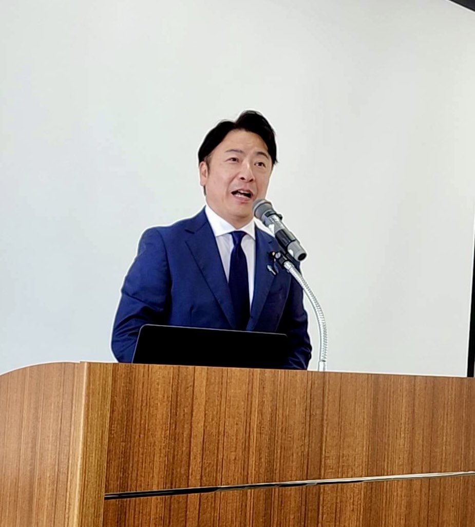 haruhiko1027's tweet photo. 公明党松本支部会
中川宏昌衆議院議員、勝野智行県議会議員に参加いただき開催することができました。工夫を凝らした内容によかったよとのお声をいただきました。今後も一層の努力を重ねてまいります。 https://t.co/P6rBheJVVn