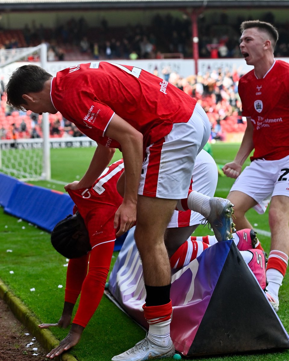 BarnsleyFC's tweet photo. How the celebration started…and how it ended 😂 https://t.co/eY2kjStfVV