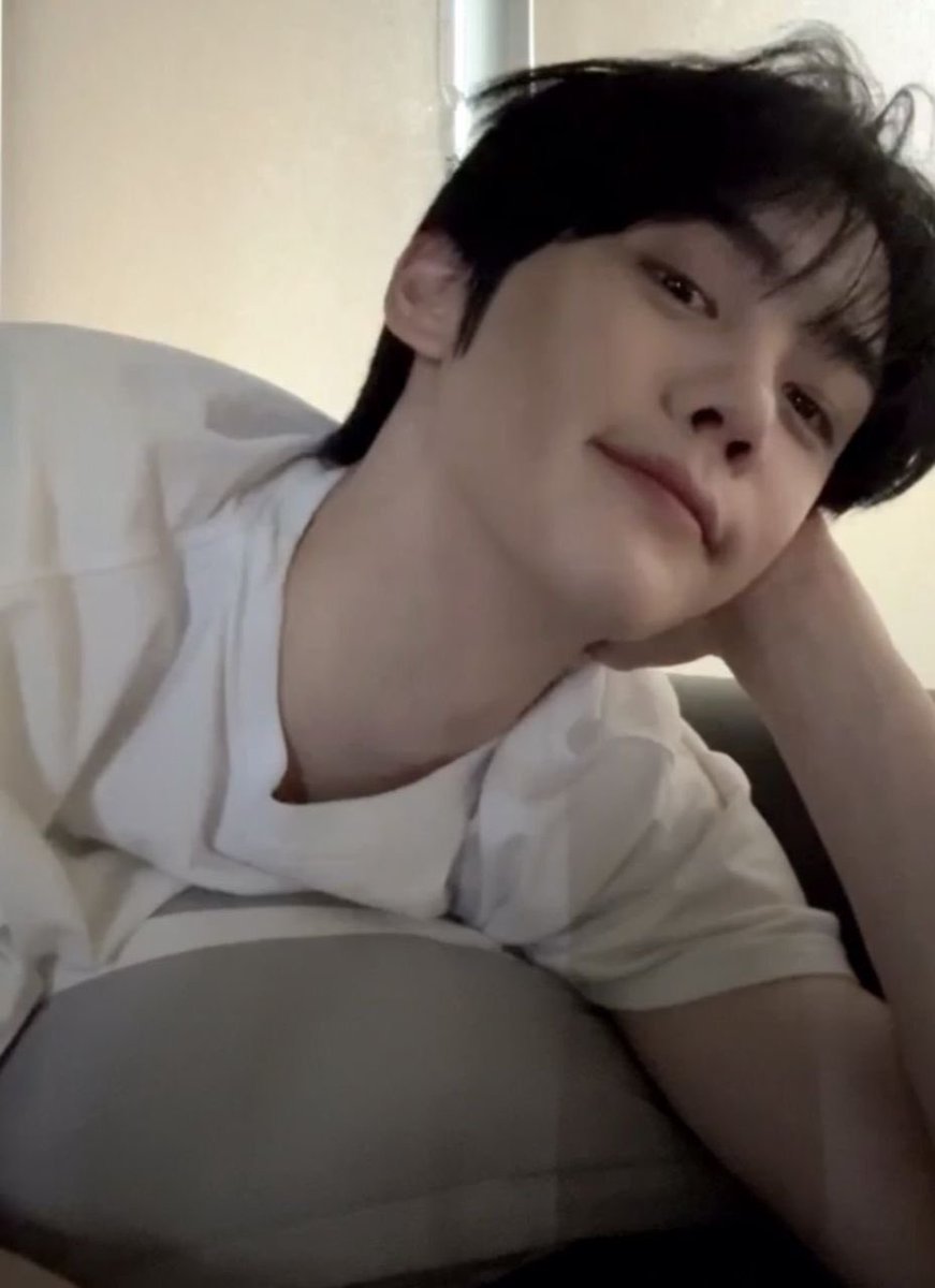 amitygyuvin's tweet photo. @amitytaesan Good night untuk my Esan pacarku belahan jiwaku yang aku kagumi dengan sepenuh hati dan jiwa ragaku 🫰🏻❤️ https://t.co/nQuL7xtw9w