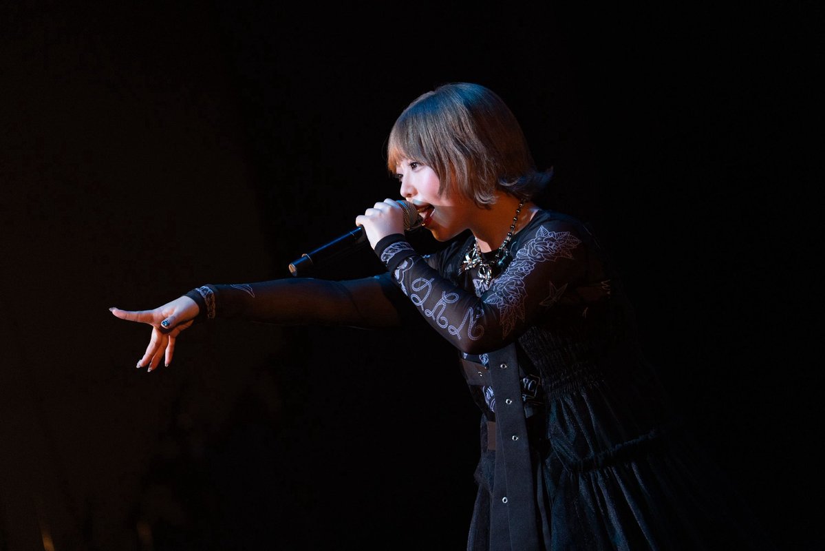 miya_hiyo0038's tweet photo. 2026.09.19
Cloud Nine Fes 2026 『滴音録-Tekinroku-』

ありがとうございました🐣⛈️
また音楽で会いましょう🐈‍⬛
(インスタも来てね)

1 キミ攻略ゲーム
2 東京noisy
3 404
4 泡沫(新曲)

#クラウドナインフェス #CNFes #滴音録
#大宮陽和 https://t.co/mhaYV1Mwrp