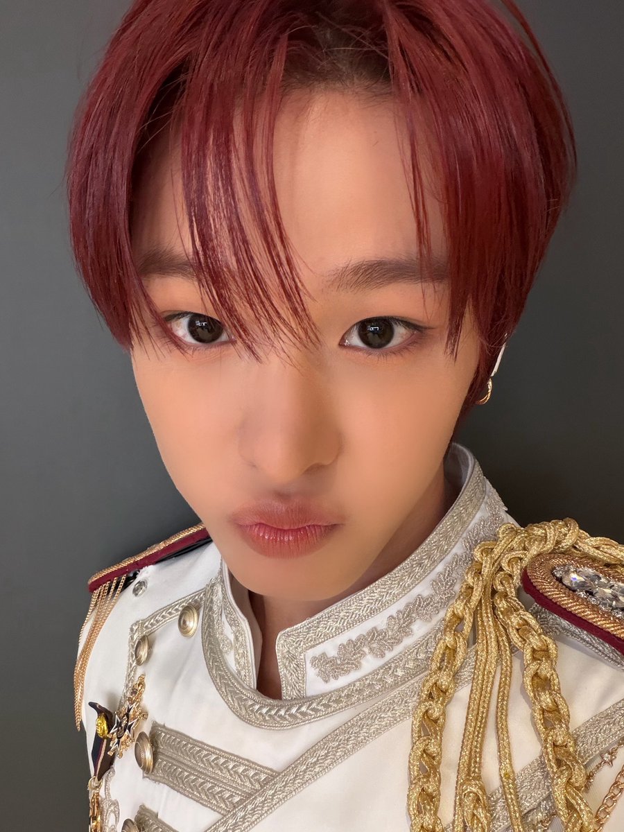 rikunomai's tweet photo. 라일왕자 수고했오 🫳🫳 https://t.co/ZMHMpKKwuk