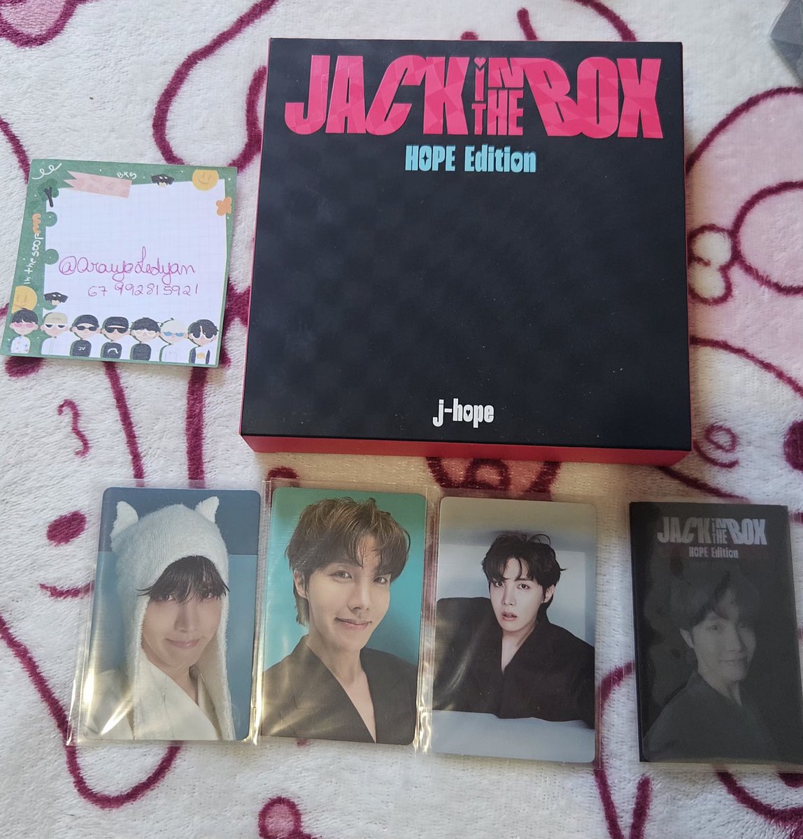 Araujoledyan's tweet photo. Venda/vendo bts

- photo premium tae: 70
- Image picket tae: 70 reservado 
- memories 2019 pc jungkook com pob: 500 contém avaria no pc
- mini pcs: 15 cada ou 80 o set
- message card: 15 cada 
- jack in the box weverse com pob: 130
- jack in the box hope edition com pob: 240 https://t.co/n0kkWIeD2X