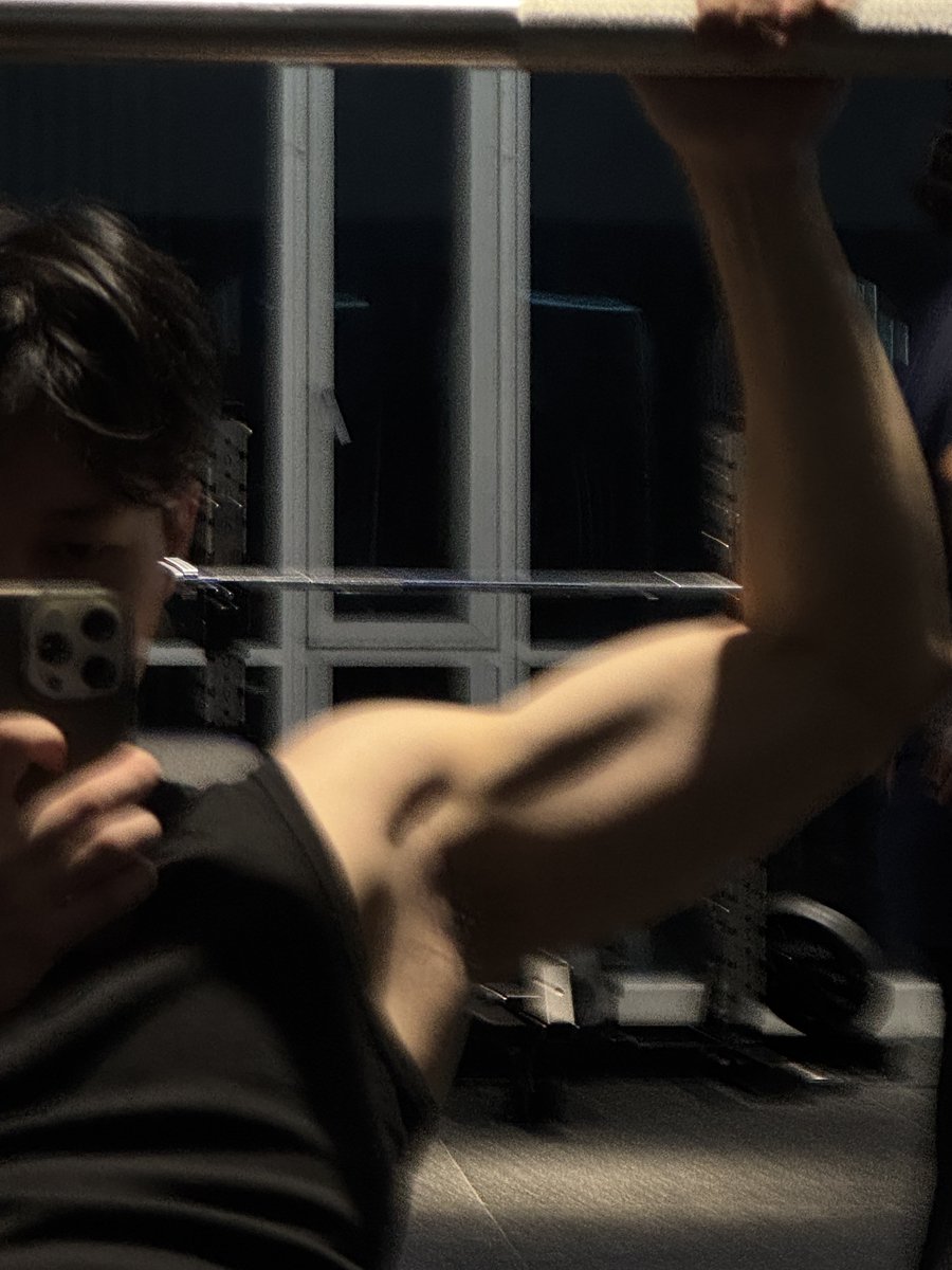 Lin1429624Lin's tweet photo. 有BBW吗 #男大学生 #bbw #健身 https://t.co/gaeJ9ULPQf