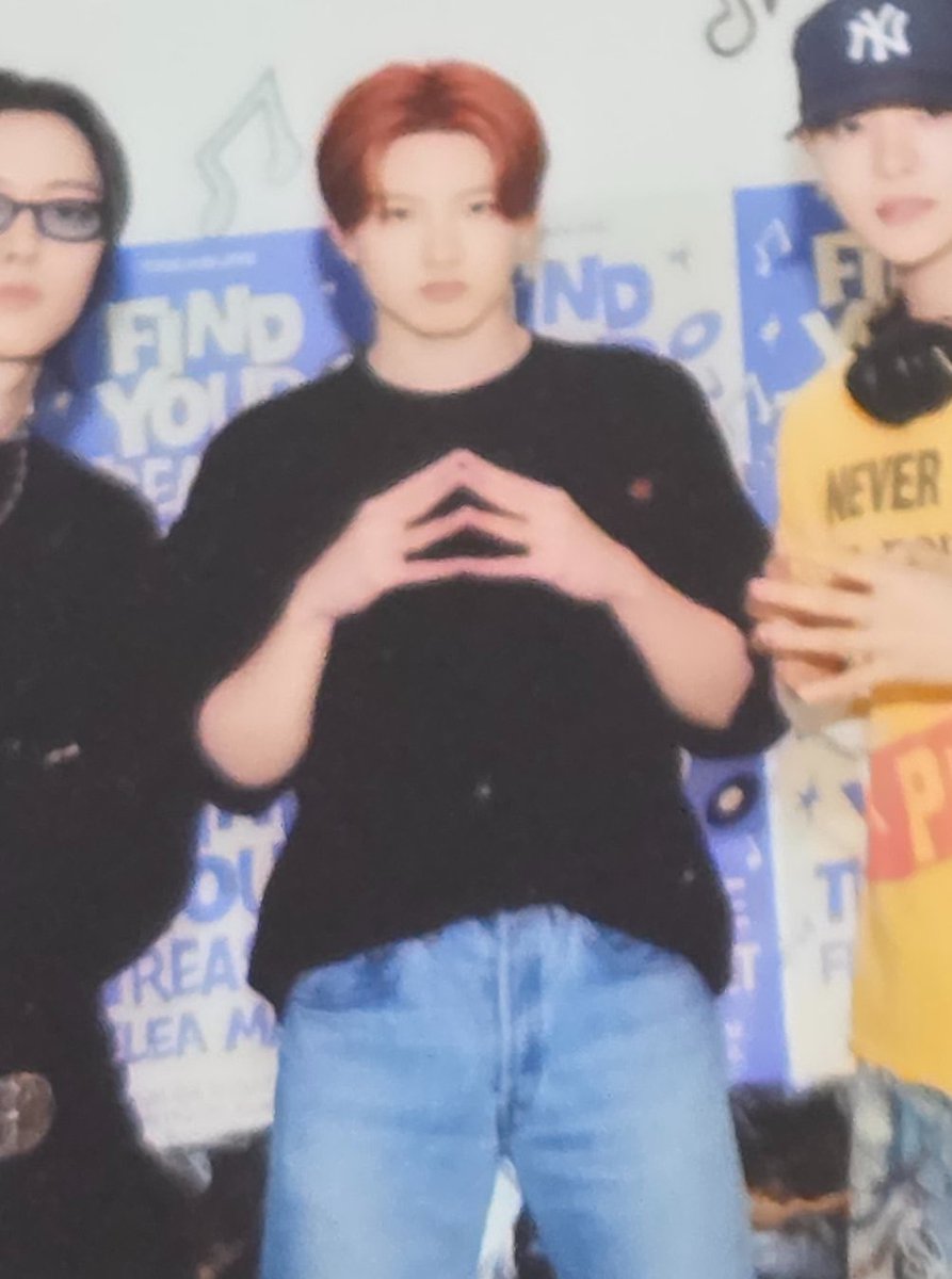 doubleecheck's tweet photo. 보고싶다 🧡🧡 https://t.co/L30Fv4lTd3