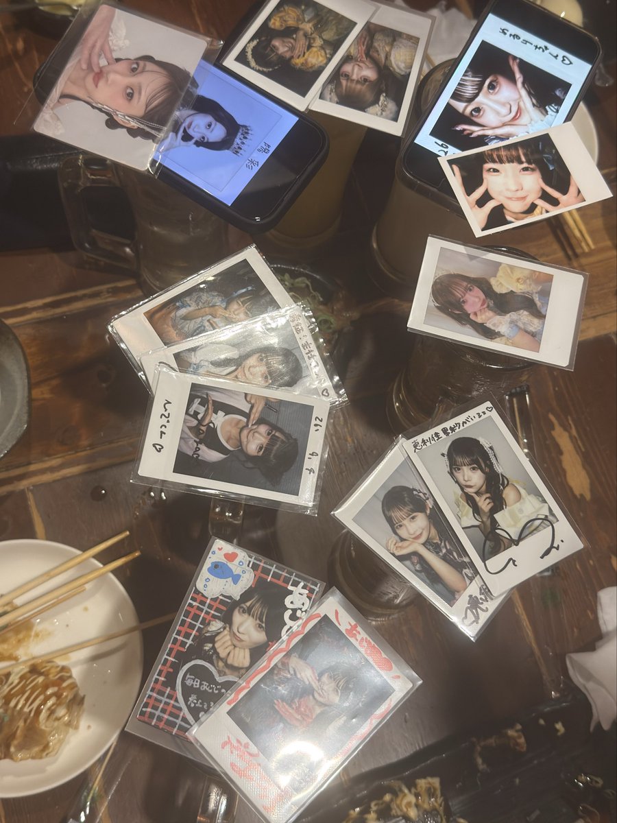 aji_zaurusu's tweet photo. 持つべきものはオタ友ですな
色んな界隈でも仲良くしてくれるみんなに感謝🙏 https://t.co/51ClMBEcKo