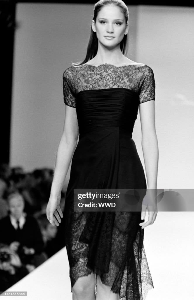 dollbodydoesoul's tweet photo. oscar de la renta ss97, unforgettable to me https://t.co/QyhpUlmGPK