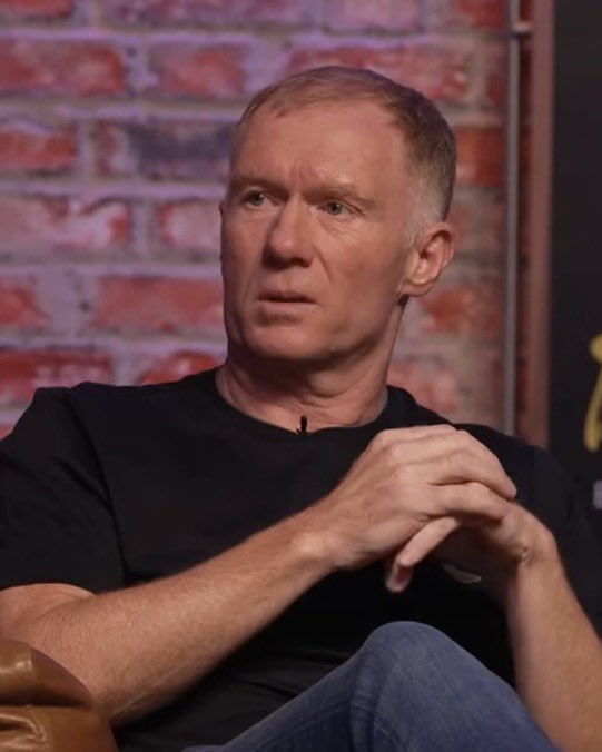 _onlyscott's tweet photo. 🚨 Paul Scholes reacts to Gabriel escaping a yellow card after THAT foul against Brighton.

🗣️ Scholes: “How is that not a yellow card? The Brighton players are standing there wondering if they’re watching the same game as everyone else. You can’t make challenges like that and simply walk away.”

The Brighton players were FURIOUS after seeing no card given. 

“VAR can check everything except common sense.” 💀