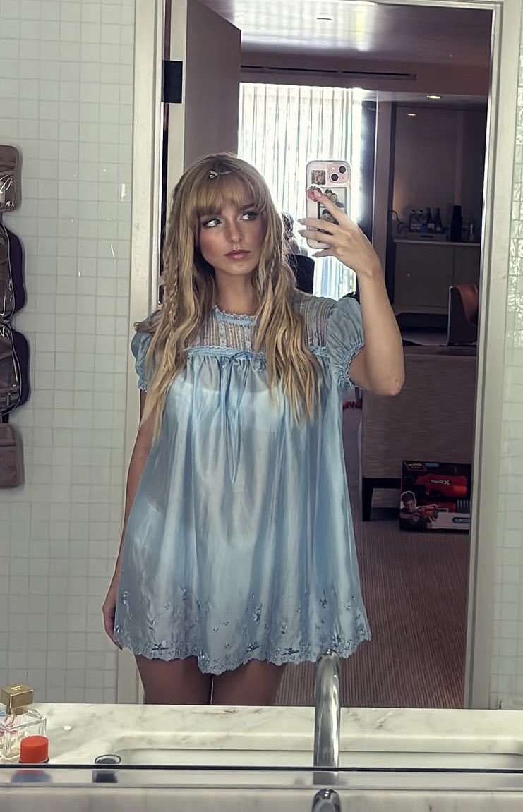 celebsgoons's tweet photo. such a perfect porny fuckdoll 🥰 https://t.co/iJFlaUOJEL