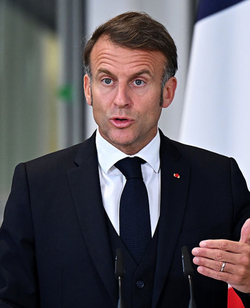 BullTheoryio's tweet photo. 🚨FRANCE IS RUNNING OUT OF FUEL

Around 11% of gas stations nationwide are reportedly short of at least one type of fuel, with shortages reaching 16% in some regions.

Drivers are struggling to find petrol or diesel as supply disruptions spread and fuel prices climb.

Diesel has surged to around €2.38/L near record highs, while petrol has climbed above €2.16/L.

President Macron has held crisis talks and pushing for G7 action to secure energy supplies and potentially release strategic fuel reserves.

The crisis is now spreading beyond gas stations, hitting transport, businesses and economy.