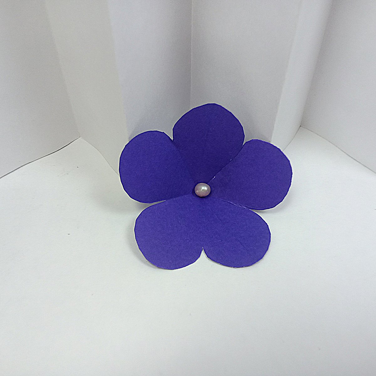scrapcarved's tweet photo. Turn a Sheet of Purple Paper into a Beautiful Flower! https://t.co/M44skrdDC4
