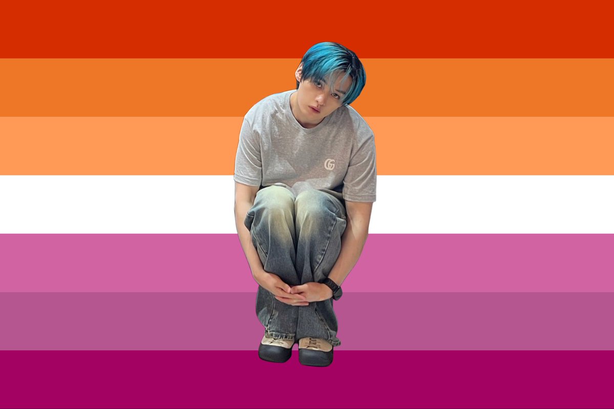 leeknowria's tweet photo. lesbian flag but for lesbians who love lee know https://t.co/vFm51rcw7a