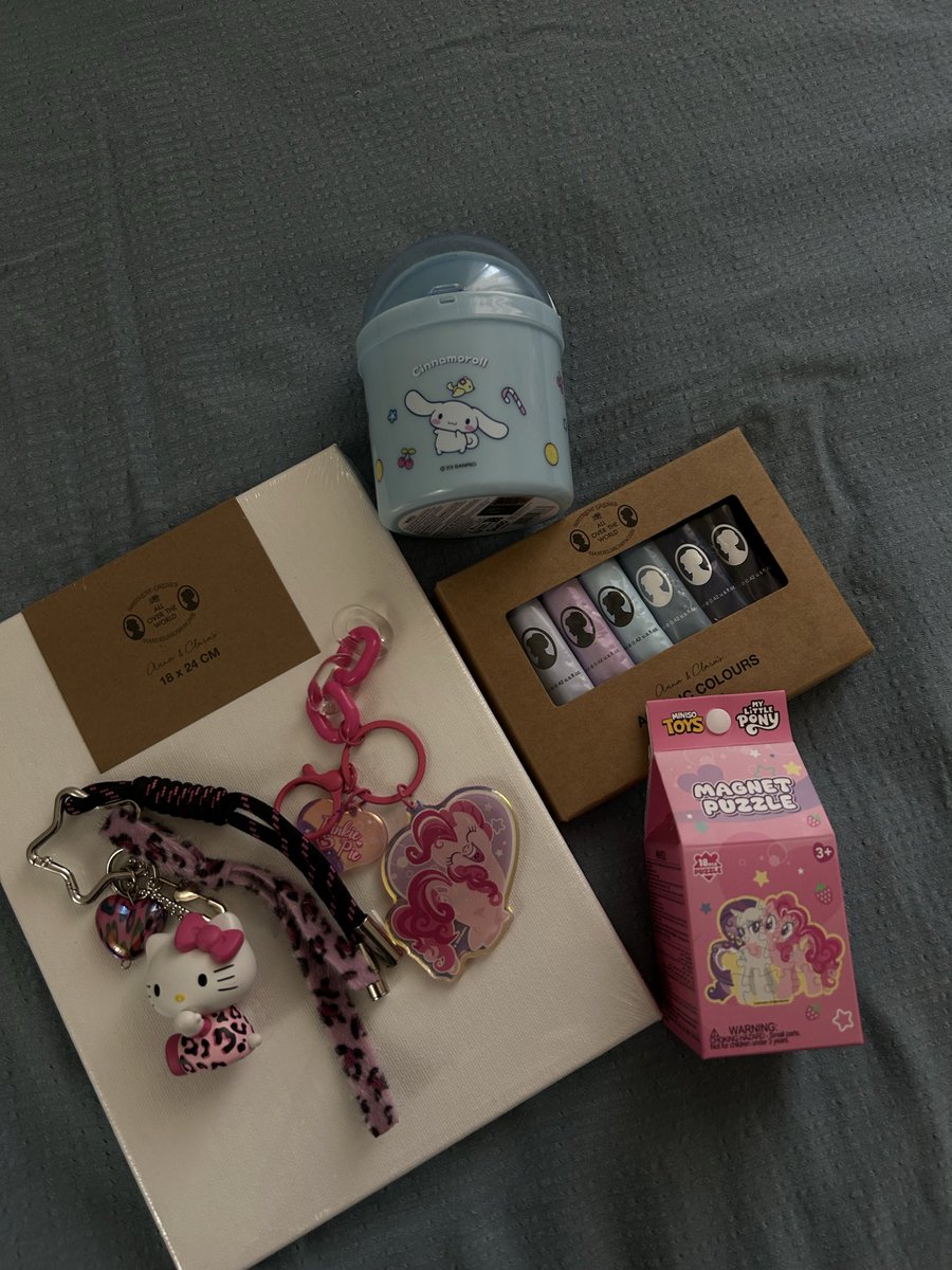 notforsab's tweet photo. haul miniso et sostrene 🥹 https://t.co/jYK1sa2Hlc