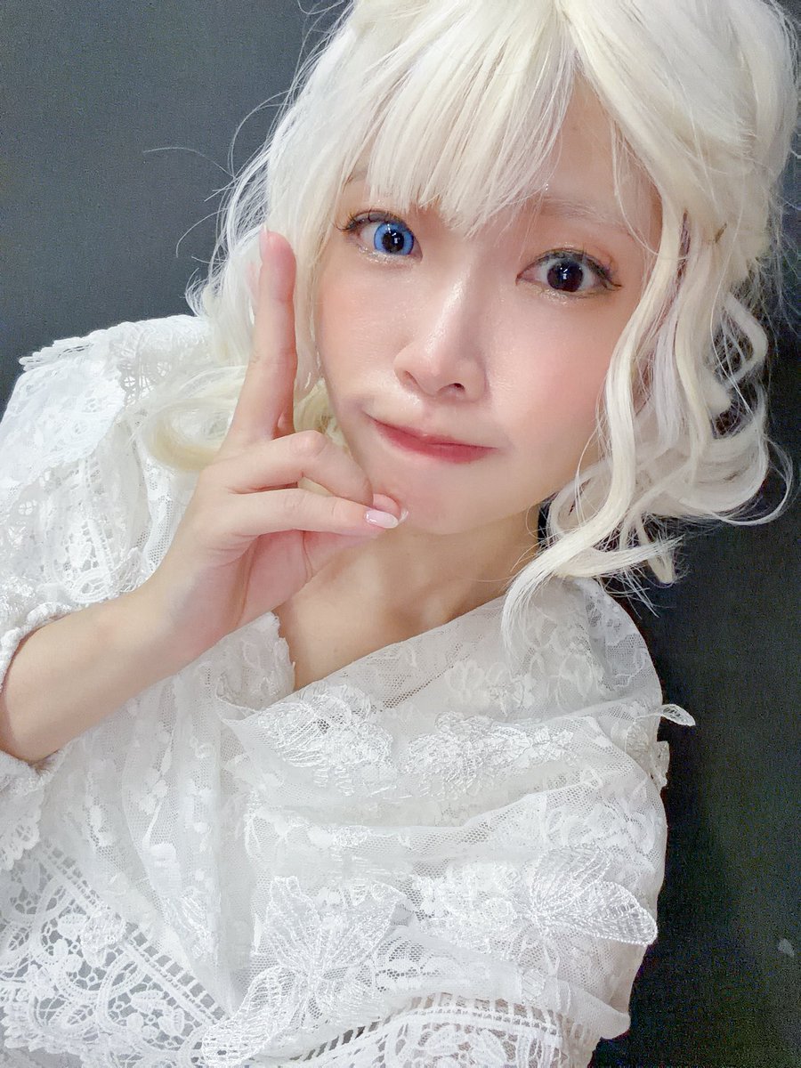lilytoshu's tweet photo. 2日目ありがとうございました！
チェキもありがとう☺️

ラヴィ時間でいると時間が溶ける！

明日も13時と18時！
噂によると電車は大丈夫そう..！！
気をつけて来てね！🥺￼￼

お昼おススメ🥺✨

#シグナリズム https://t.co/MuKhWgkxxv