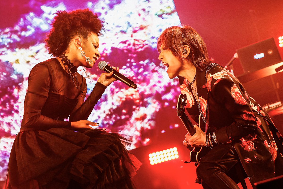 SUGIZOofficial's tweet photo. SUGIZO : COSMIC DANCE QUINTET @ TOMAKOMAI MIRAI FEST2026 on 9/13.
Photo by Chie KATO (CAPS)
#SUGIZO
#Chloe
#MaZDA
#よしうらけんじ
#高岡真也
#COSMIC_DANCE_QUINTET
#CDQ
#苫小牧
#TMF2026
#ミライフェスト https://t.co/9z3wXyJ9WW